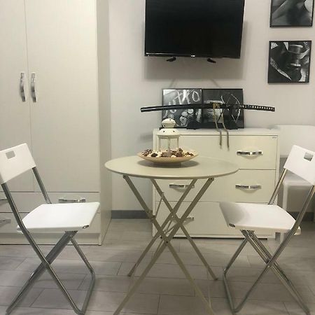 Hamlet Appartment Наполи Екстериор снимка